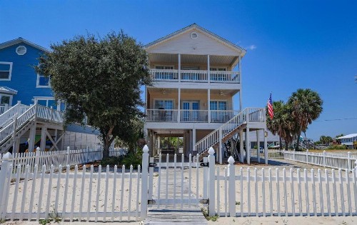 214 Shoreland Home - image 10