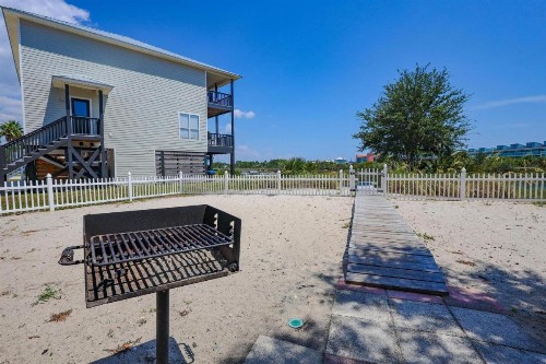 214 Shoreland Home - image 29