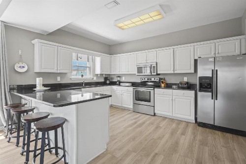 214 Shoreland Home - image 36