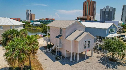 214 Shoreland Home - image 37