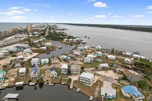 214 Shoreland Home - image 44