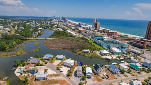 214 Shoreland Home - image 5