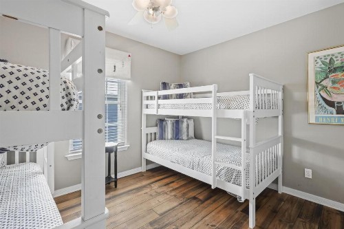 214 Shoreland Home - image 6