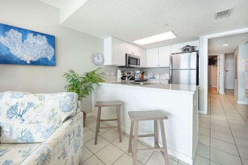Phoenix All Suites West - image 3