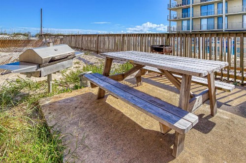 Gulf Village - image 6