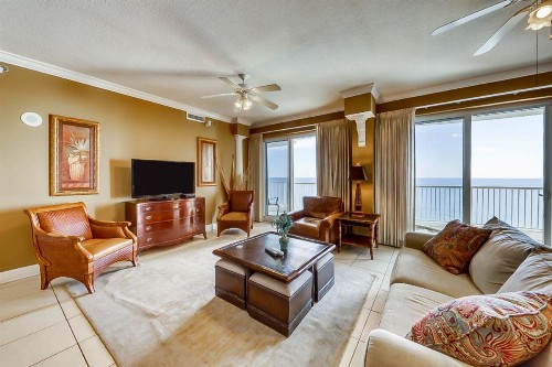 Island Royale - image 1