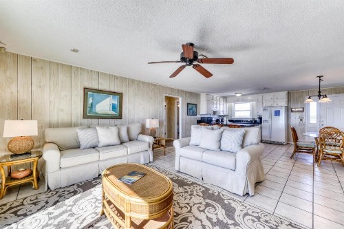 Twin Palms - image 11