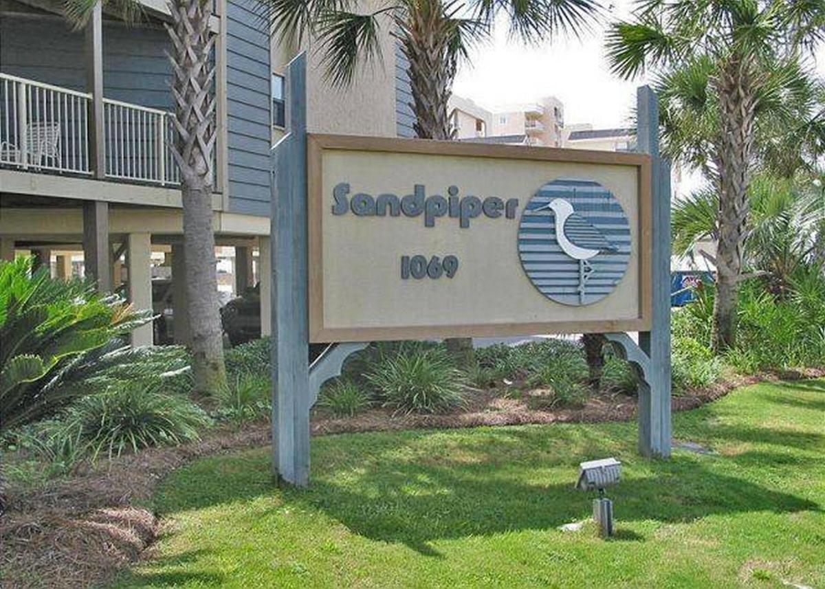Sandpiper Beachview Condos by Bender Vacation Rentals - image 7