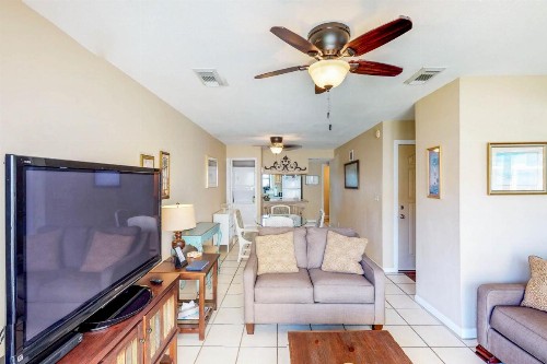 Gulfside Townhome #16 - image 6