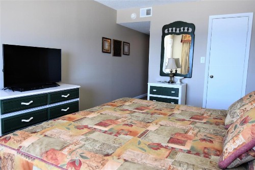 Driftwood Towers 6E by Bender Vacation Rentals - image 6