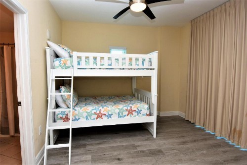 Crystal Tower 1409 by Bender Vacation Rentals - image 4