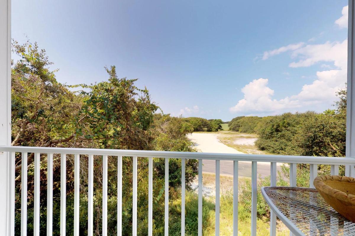 Plantation Place #h403 - image 4