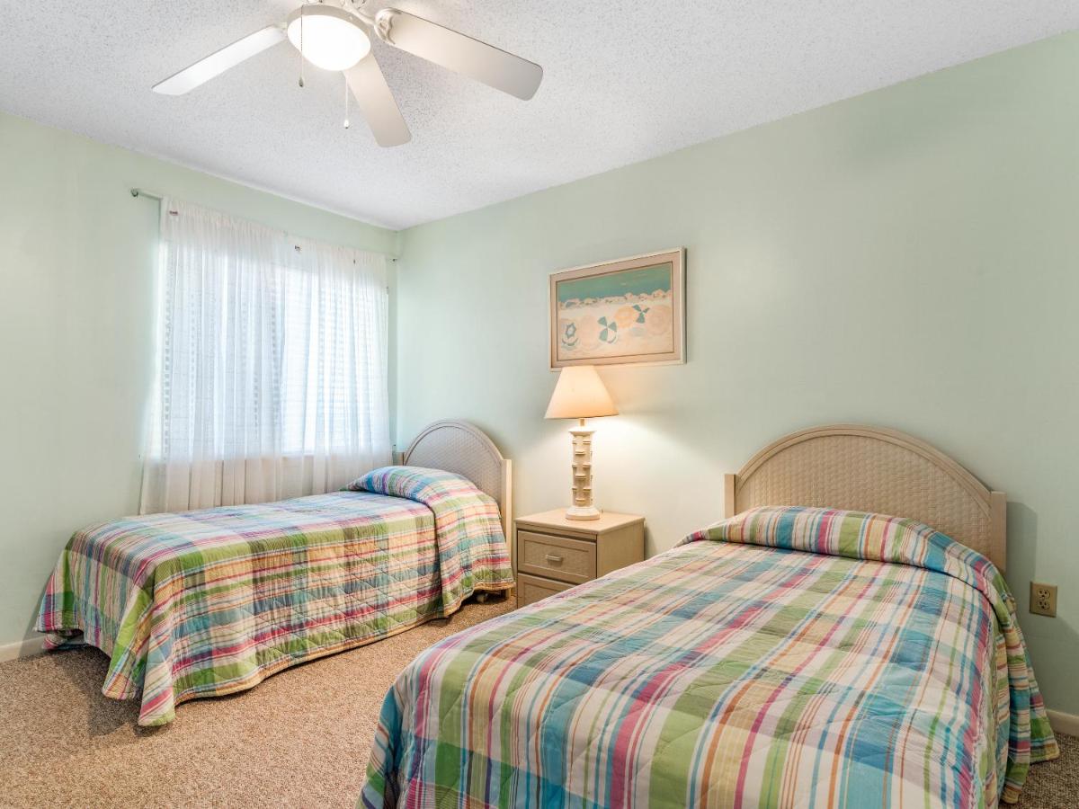 Edgewater West 95 by Bender Vacation Rentals - image 6