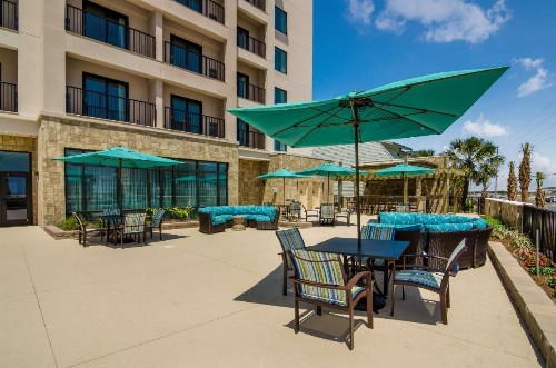 Comfort Inn & Suites - image 23