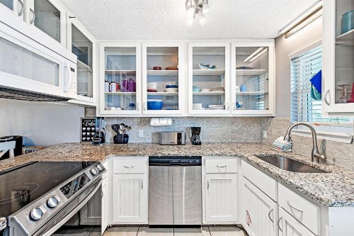 Harbor House Unit 25B - image 3