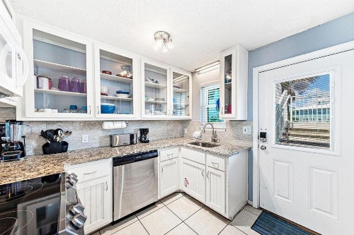 Harbor House Unit 25B - image 4