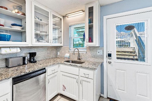 Harbor House Unit 25B - image 5