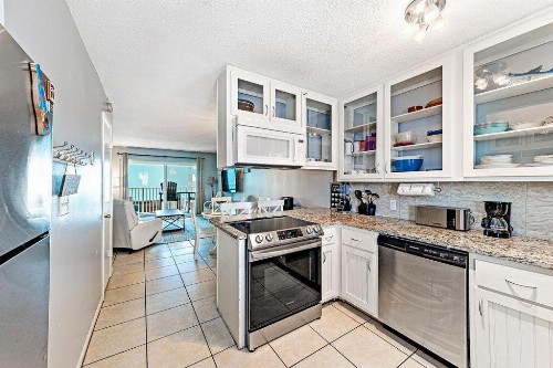 Harbor House Unit 25B - image 6