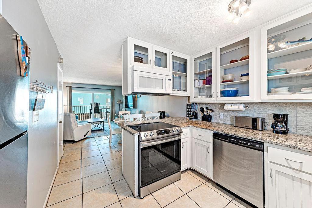 Harbor House Unit 25B - image 6