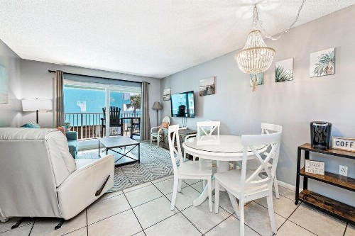 Harbor House Unit 25B - image 9