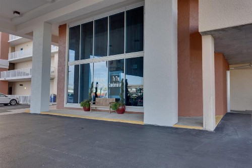 San Carlos Unit 607 - image 1