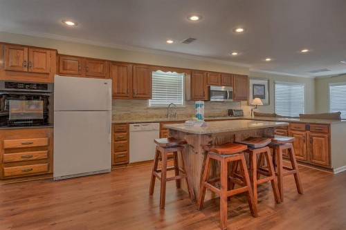 Ala. White Sands by Meyer Vacation Rentals - image 3