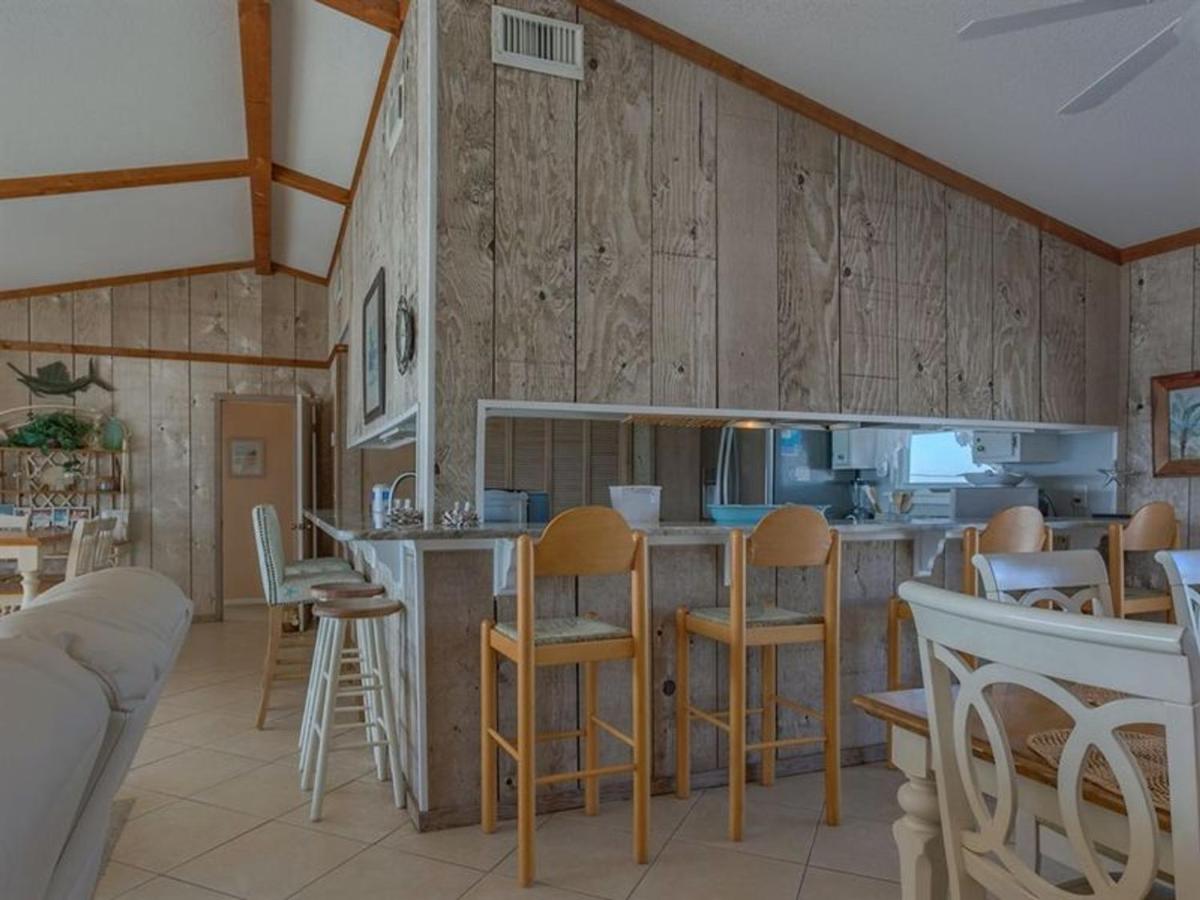 Barefoot Beach by Meyer Vacation Rentals - image 7