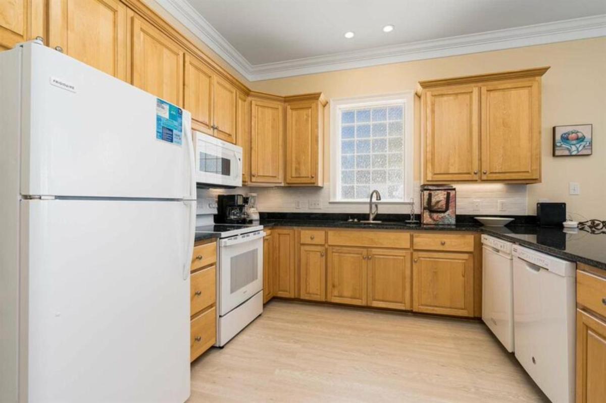 Beach Castle E by Meyer Vacation Rentals - image 6