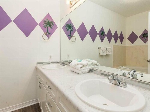 BayWalk by Meyer Vacation Rentals - image 5