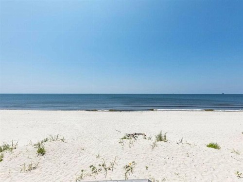 BayWalk by Meyer Vacation Rentals - image 9
