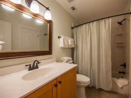 Beach Axis W by Meyer Vacation Rentals - image 11