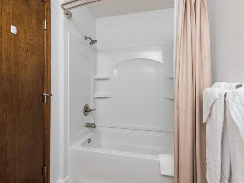 Conch Out by Meyer Vacation Rentals - image 10