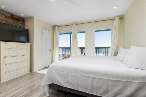 Coastal Calm by Meyer Vacation Rentals - image 7