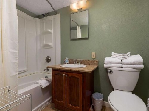 Gulf House 202 by Meyer Vacation Rentals - image 8