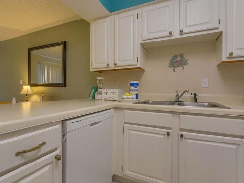 Summer House West B B105 by Meyer Vacation Rentals - image 9