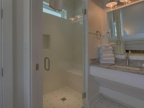 Tin Roof Sundae by Meyer Vacation Rentals - image 7