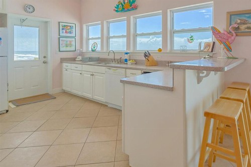 Leeward by Meyer Vacation Rentals - image 12