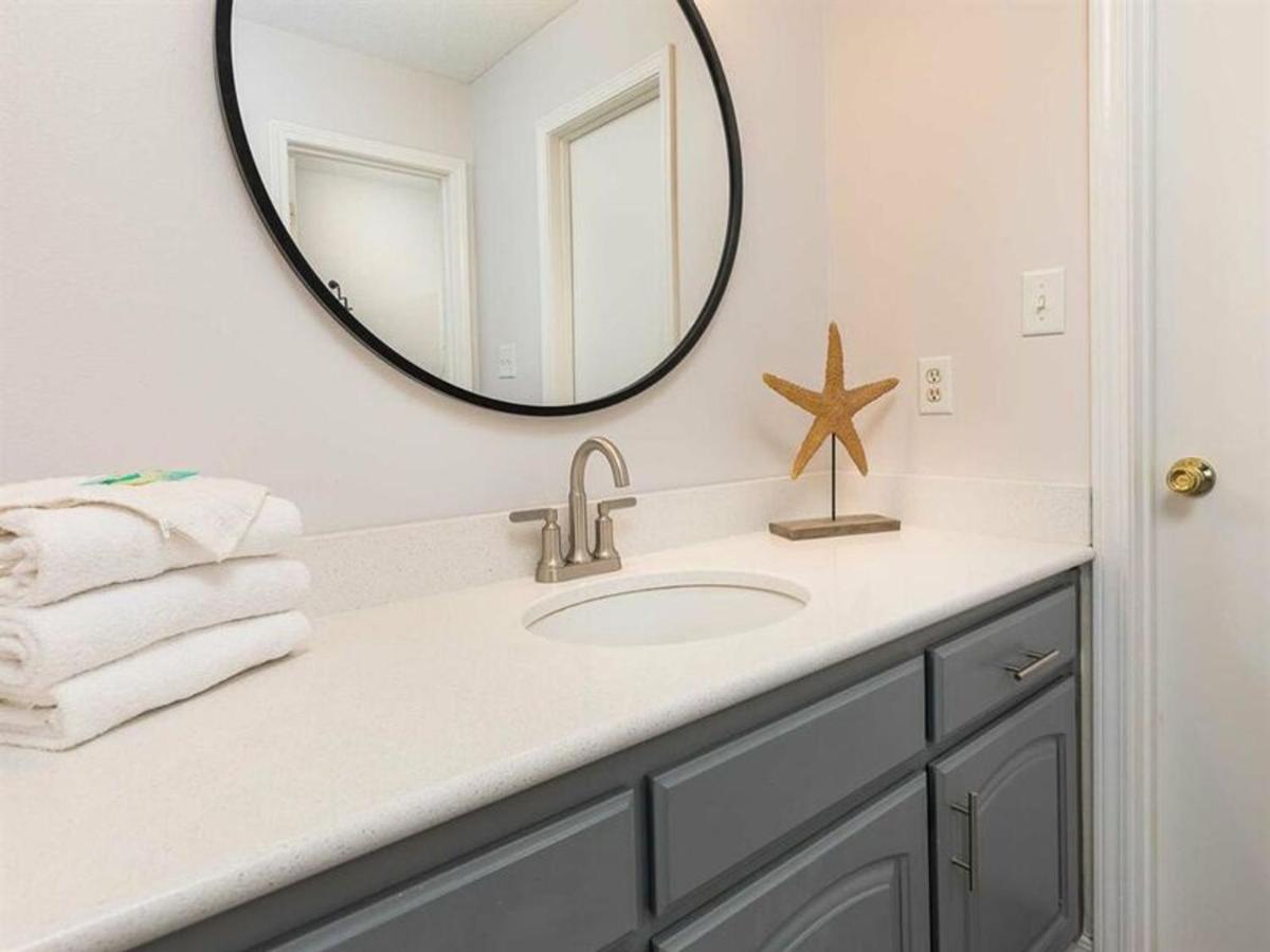 Southern Exposure by Meyer Vacation Rentals - image 7