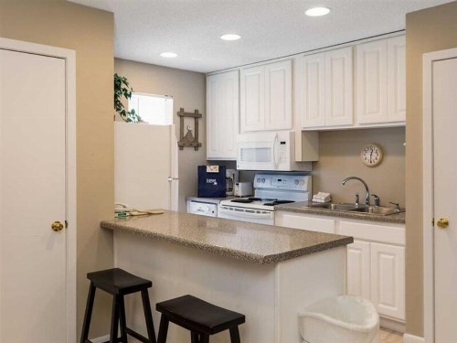 Seahorse 621 by Meyer Vacation Rentals - image 12