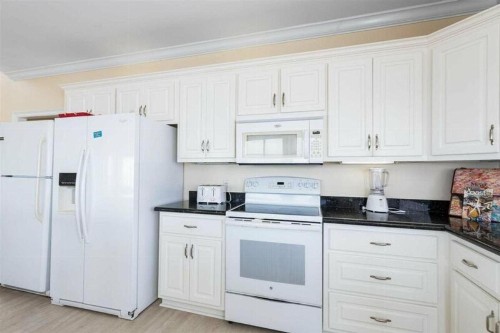 Sea Foam by Meyer Vacation Rentals - image 8