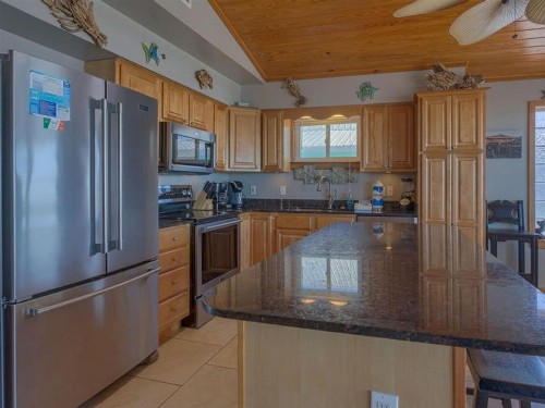 Sand Trap by Meyer Vacation Rentals - image 9