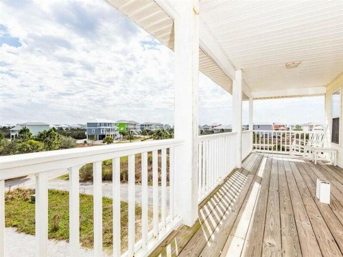 Mellow Yellow by Meyer Vacation Rentals - image 6