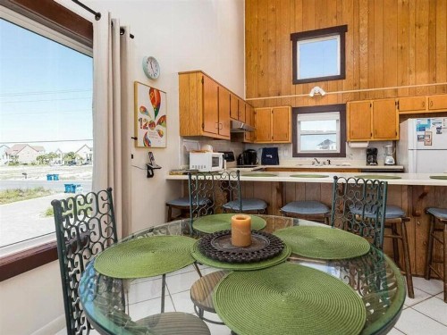 Muldoon Beach House by Meyer Vacation Rentals - image 9