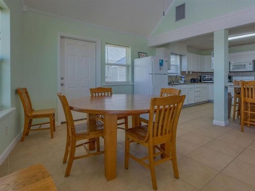 Ranch Beach House by Meyer Vacation Rentals - image 4