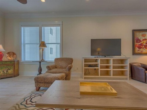 Pearl West by Meyer Vacation Rentals - image 8