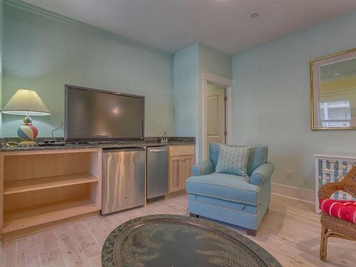 Pearl by Meyer Vacation Rentals - image 6