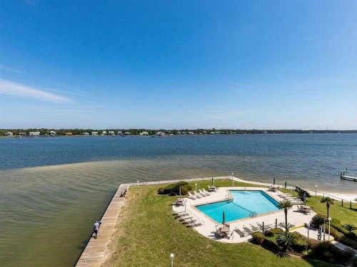 Compass Point by Meyer Vacation Rentals - image 11