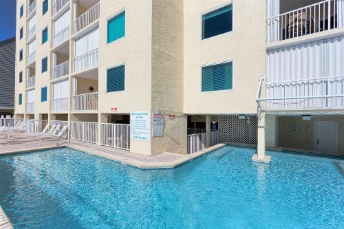 Castaways by Meyer Vacation Rentals - image 10