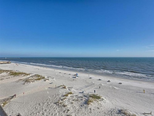 Castaways by Meyer Vacation Rentals - image 4