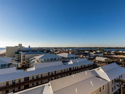 Seacrest by Meyer Vacation Rentals - image 9